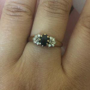 9k yellow gold vintage sapphire and diamond ring
